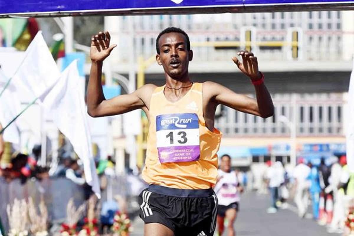 Tola and Gebresilase lead strong Amsterdam marathon lineup Watch